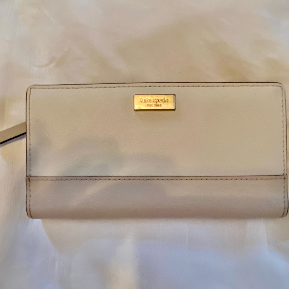 Kate spade tan wallet